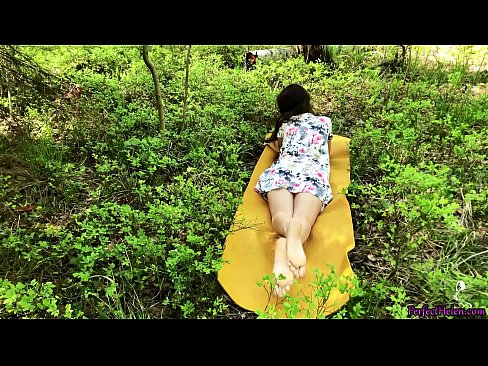 ❤️ Mgeni kwenye Tinder Anajichua Pussy Yangu na Kutombana kwa shauku msituni ❤️ ❌